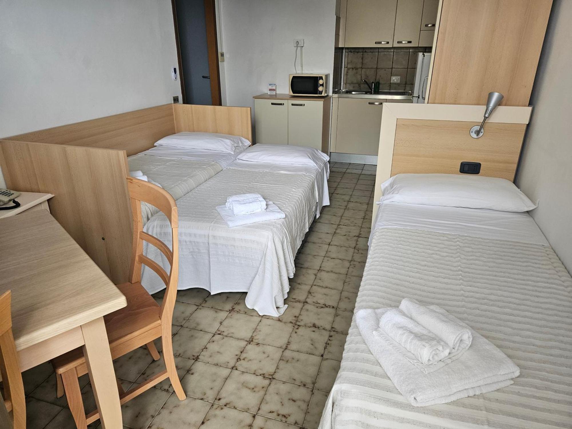 Hotel & Residence Stella Maris П'єтра-Лігуре Екстер'єр фото